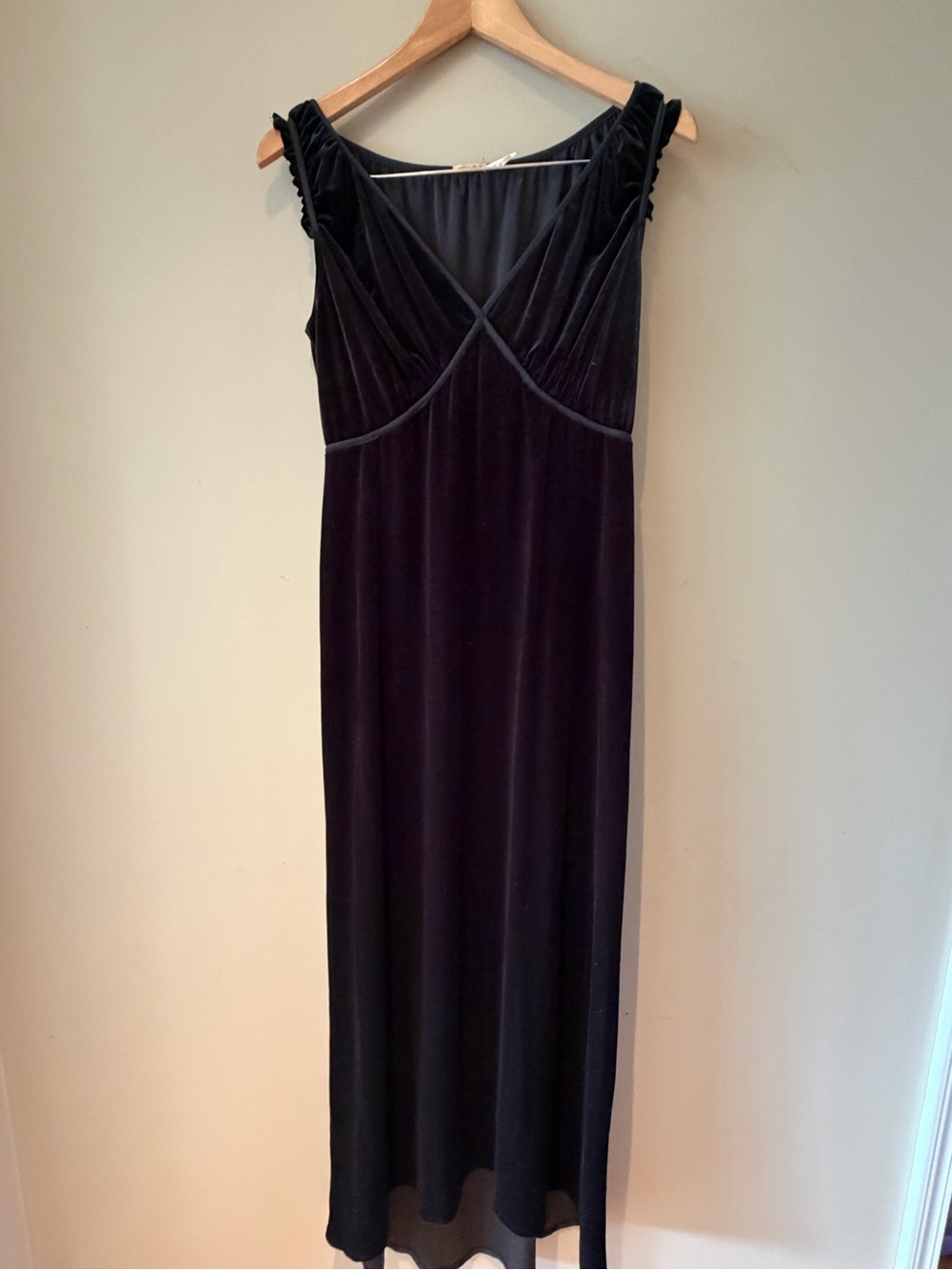 Max Studio Black Velvet Maxi Dress with Ruching L